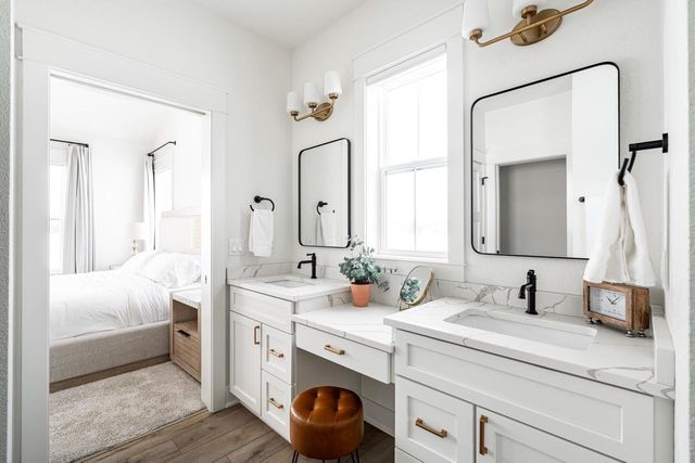 W274N6937 Pintail COURT, Lisbon, WI 53089