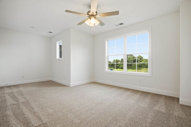340 WIRT RD, Oakland, TN 38060
