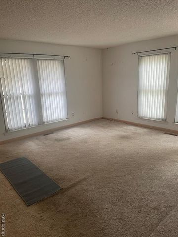 40524 Newport Drive, Plymouth, MI 48170