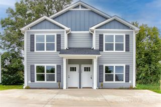 405 15th Avenue SW, Hickory, NC 28602