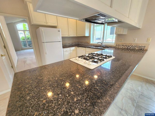 2230 Cobbler Ct NW, Salem, OR 97304