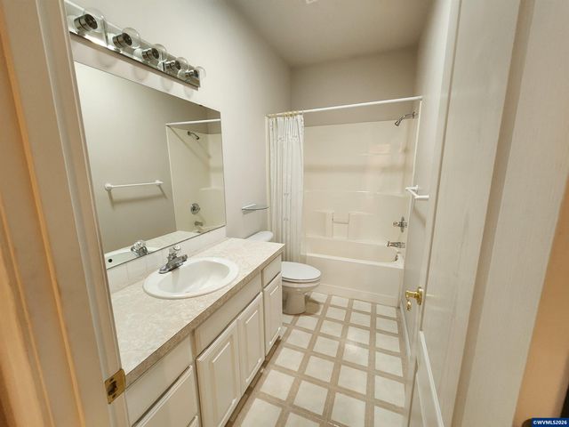 2230 Cobbler Ct NW, Salem, OR 97304