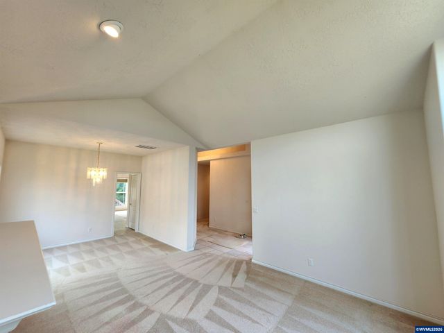 2230 Cobbler Ct NW, Salem, OR 97304