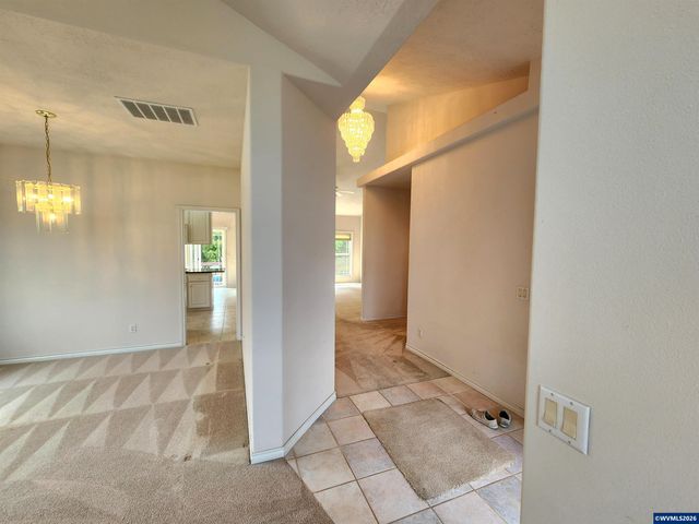 2230 Cobbler Ct NW, Salem, OR 97304