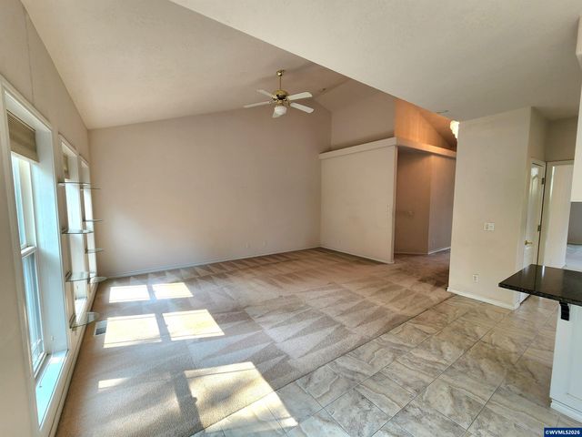 2230 Cobbler Ct NW, Salem, OR 97304