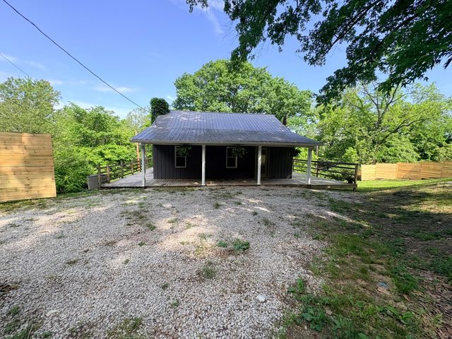 335 Hillside Street, Olive Hill, KY 41164