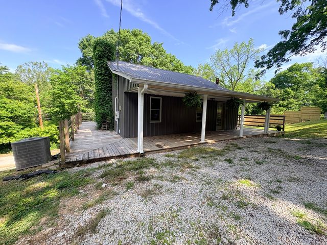 335 Hillside Street, Olive Hill, KY 41164
