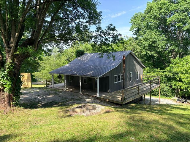 335 Hillside Street, Olive Hill, KY 41164