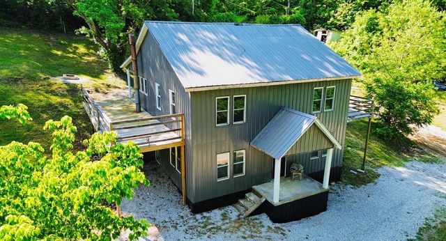 335 Hillside Street, Olive Hill, KY 41164