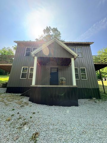 335 Hillside Street, Olive Hill, KY 41164