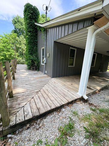 335 Hillside Street, Olive Hill, KY 41164