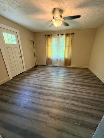 335 Hillside Street, Olive Hill, KY 41164