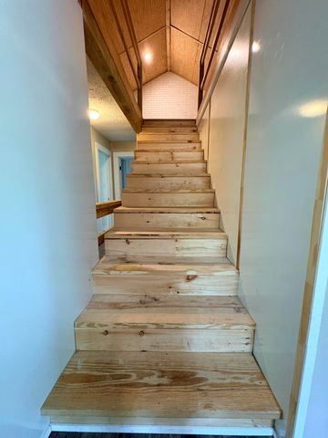 335 Hillside Street, Olive Hill, KY 41164