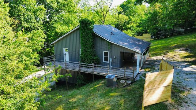 335 Hillside Street, Olive Hill, KY 41164
