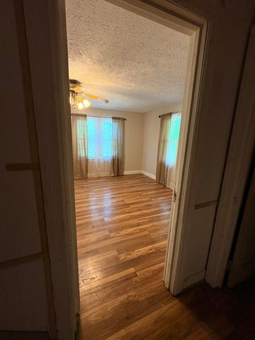 335 Hillside Street, Olive Hill, KY 41164