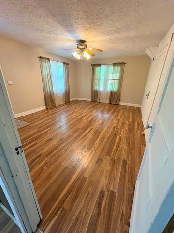 335 Hillside Street, Olive Hill, KY 41164