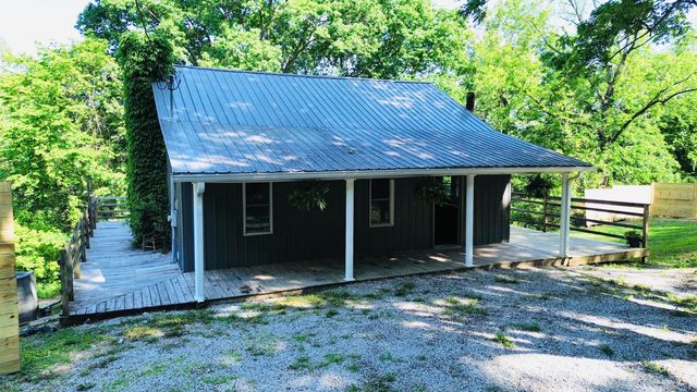 335 Hillside Street, Olive Hill, KY 41164
