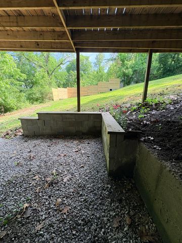 335 Hillside Street, Olive Hill, KY 41164