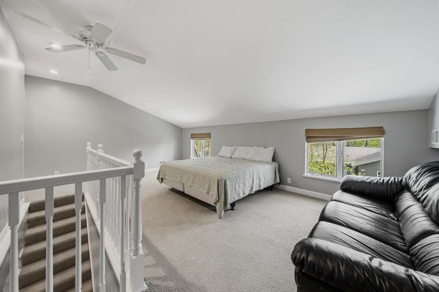 821 Van Slyke DRIVE, Fontana, WI 53125