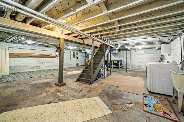 821 Van Slyke DRIVE, Fontana, WI 53125
