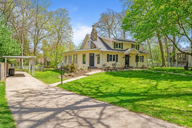 821 Van Slyke DRIVE, Fontana, WI 53125