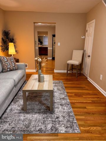 1711 NEWTON ST NE, Washington, DC 20018