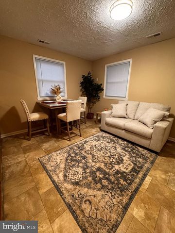 1711 NEWTON ST NE, Washington, DC 20018