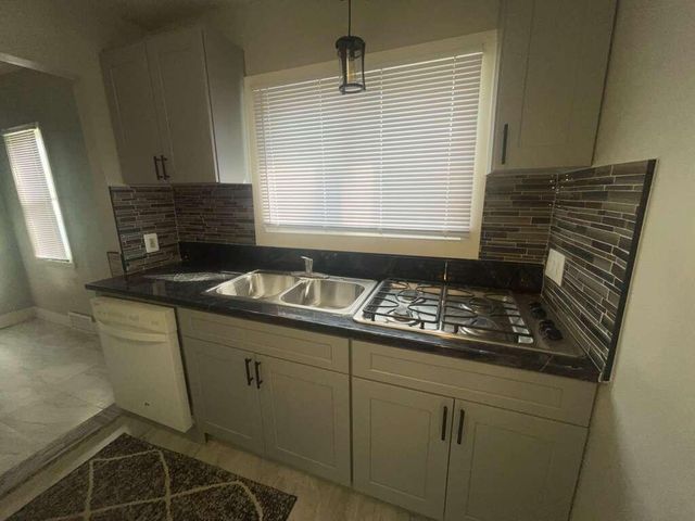 3158 Hickory Street, Inkster, MI 48141