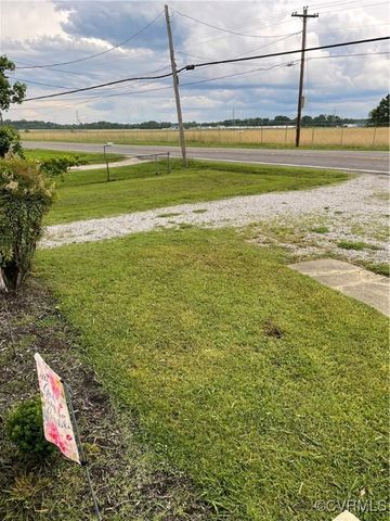 4704 River Rd, Chesterfield, VA 23803