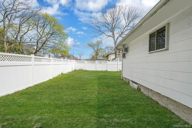 2771 Pond Road, Ronkonkoma, NY 11779