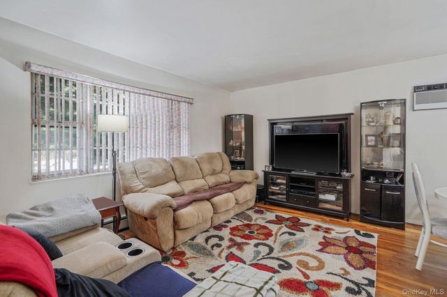 2771 Pond Road, Ronkonkoma, NY 11779