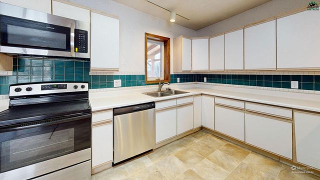 3870 PETER HAWK AVENUE, North Pole, AK 99705