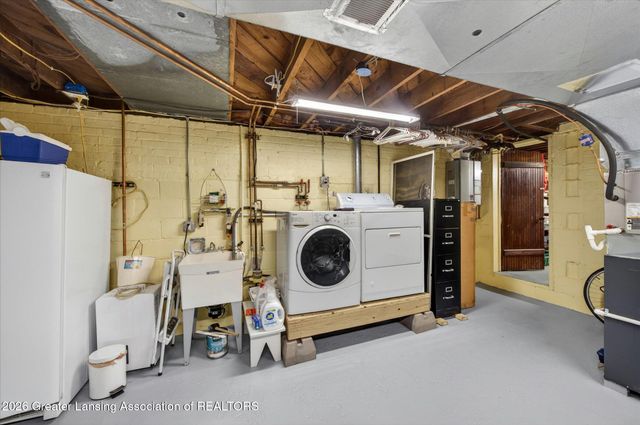 301 Cowley Avenue, East Lansing, MI 48823