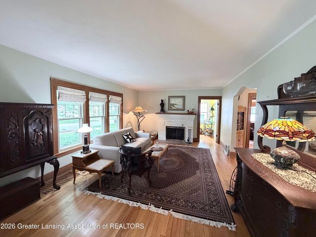 301 Cowley Avenue, East Lansing, MI 48823