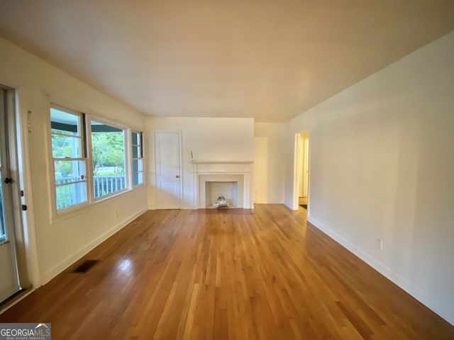 118 Glen Iris Drive, Monroe, GA 30655