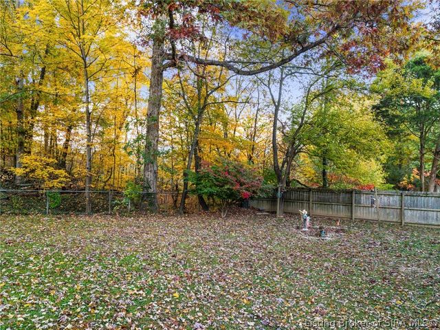 112 Cheryl Drive, New Albany, IN 47150