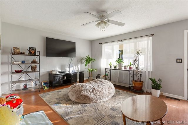 112 Cheryl Drive, New Albany, IN 47150