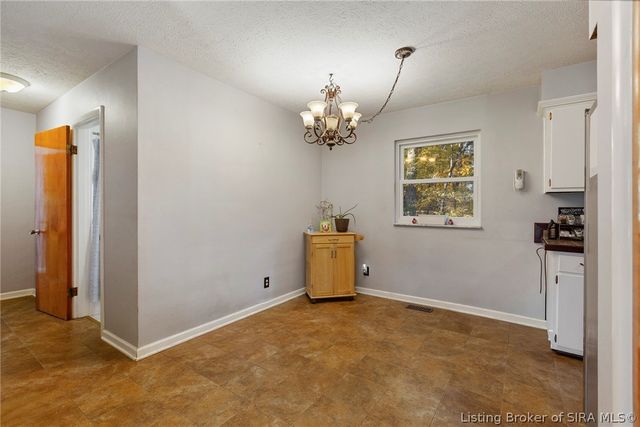 112 Cheryl Drive, New Albany, IN 47150