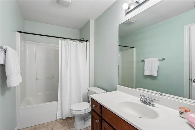 25821 Pastoral Drive, Plainfield, IL 60585