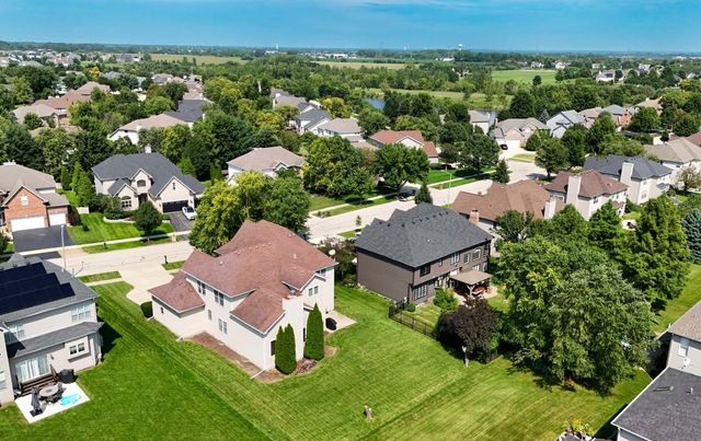 25821 Pastoral Drive, Plainfield, IL 60585