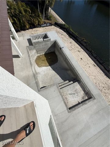 1075 Bonita CT, Marco Island, FL 34145