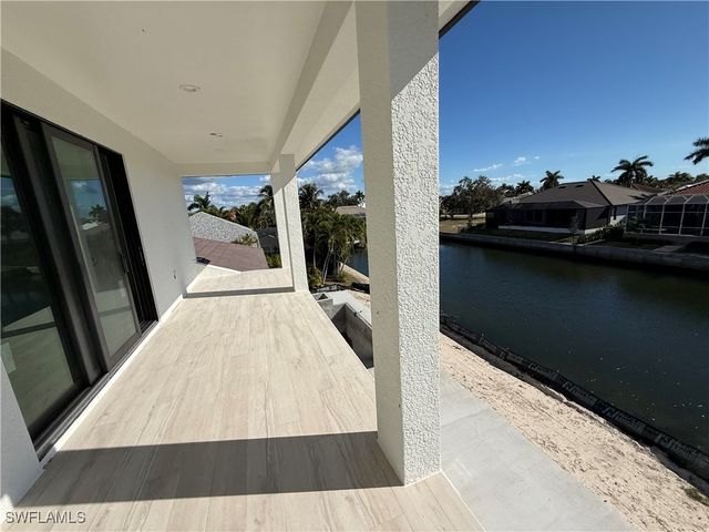 1075 Bonita CT, Marco Island, FL 34145