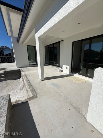 1075 Bonita CT, Marco Island, FL 34145