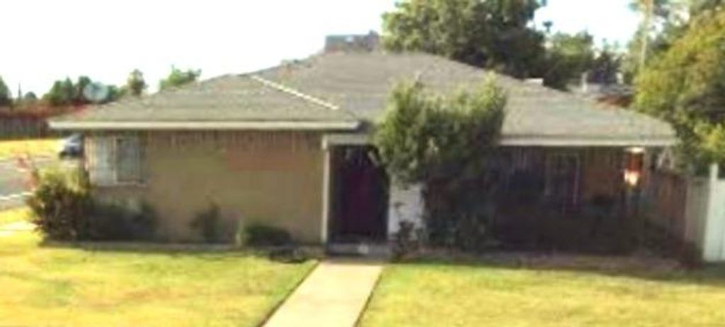 5 E Oleander Avenue, Fresno, CA 93706