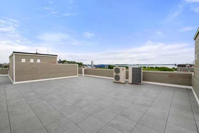 267 Old Colony 611, Boston, MA 02127