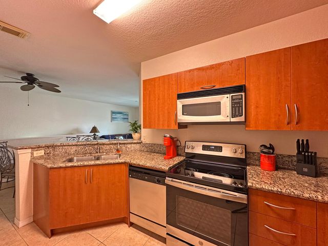 160 SW Peacock Blvd Apt 31-204 St, Port St Lucie, FL 34986