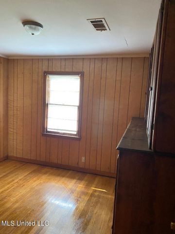 102 Brooklyn Drive, Natchez, MS 39120