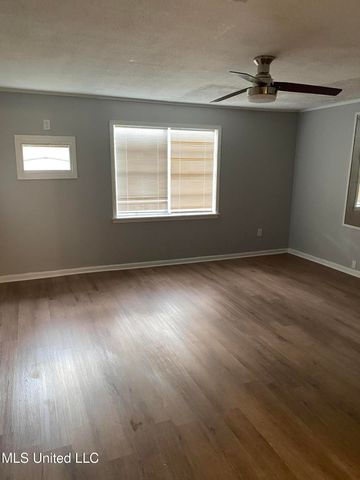 102 Brooklyn Drive, Natchez, MS 39120