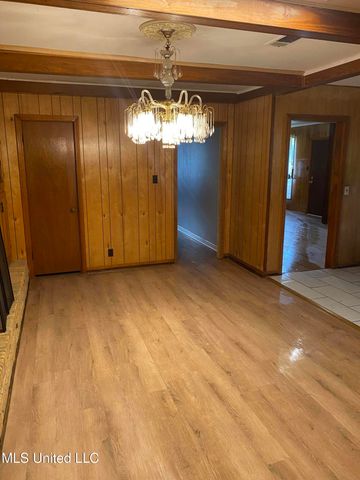 102 Brooklyn Drive, Natchez, MS 39120