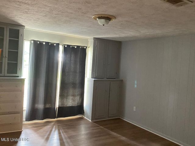 102 Brooklyn Drive, Natchez, MS 39120